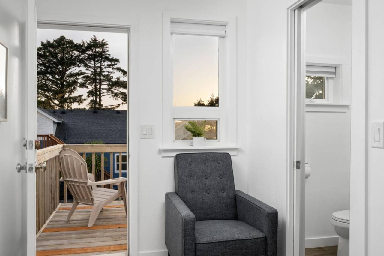 Ocean Rogue Inn Unit 12 Rockaway Beach Exterior photo